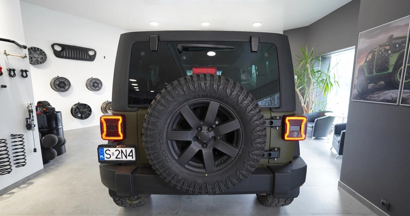 Jeep Wrangler cena 145000 przebieg: 133132, rok produkcji 2015 z Krosno małe 37